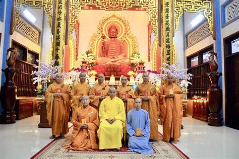  Understanding Vietnamese Buddhism:  A Journey Through Ancient Teachings and Modern Practices